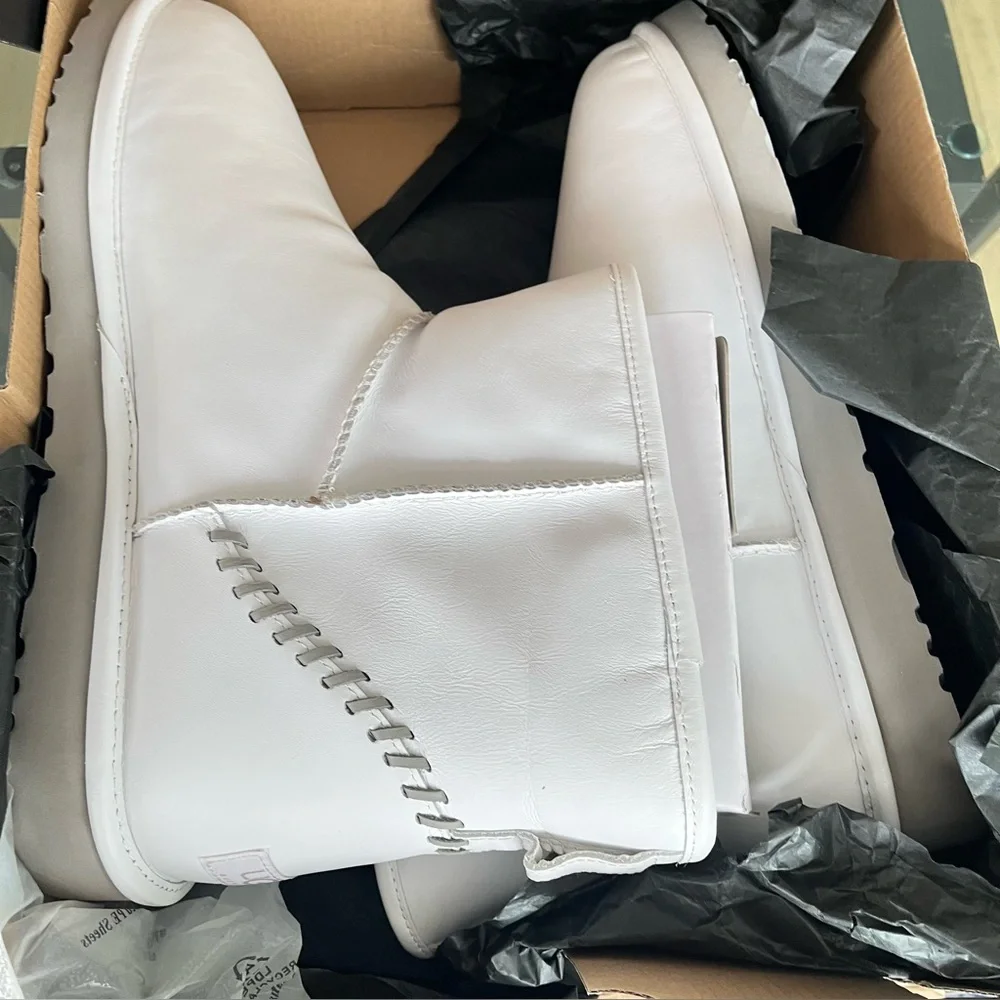UGG Men's White Rain & Snow Boots